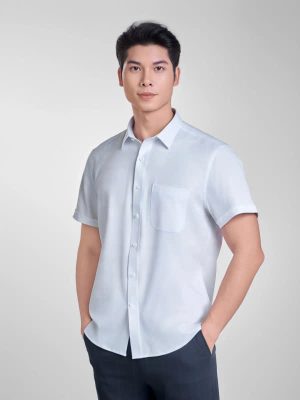 ÁO SƠ MI TRẮNG NGẮN TAY NANO CÓ TÚI GÂN AB250110NT
