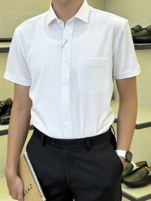 Alternative view of ÁO SƠ MI TRẮNG NGẮN TAY POLYESTER CÓ TÚI AB250310NT