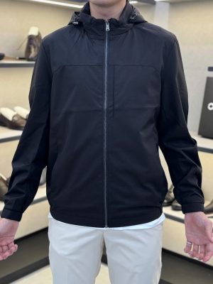 Alternative view of ÁO KHOÁC JK256082